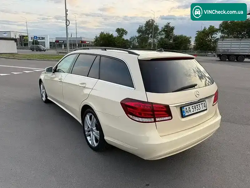 Mercedes-Benz E-Class 2012, фото з оголошення 2 з 9, VIN WDD2122051A643524
