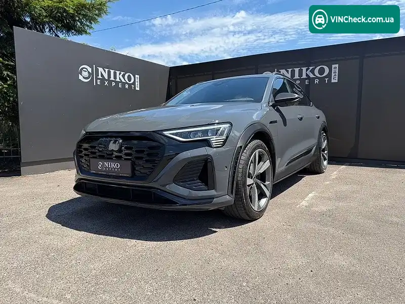Audi SQ8 e-tron 2023, фото з оголошення 2 з 20, VIN WAUZZZGE7RB047494