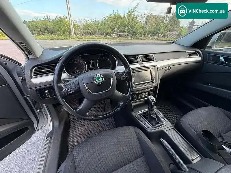 Skoda Superb 2011, фото з оголошення 1 з 20, VIN TMBJJ73T2B9048601