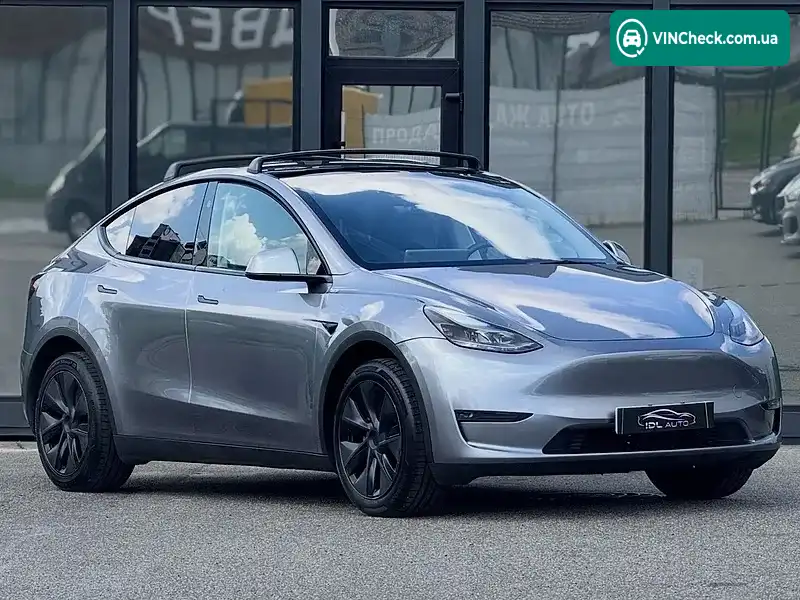 Tesla Model Y 2025, фото з оголошення 2 з 12, VIN 7SAYGDEE5SF288468