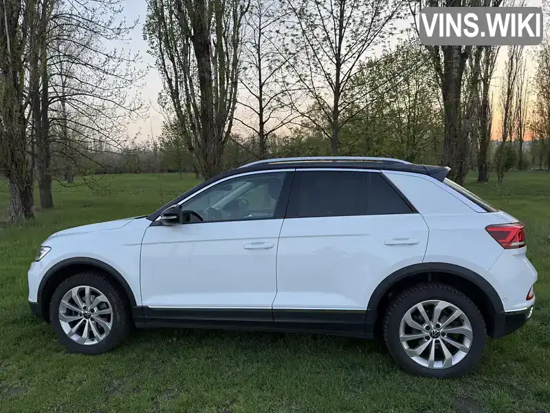 Volkswagen T-Roc 2022, фото з оголошення 1 з 9, VIN WVGZZZA1ZNV095906