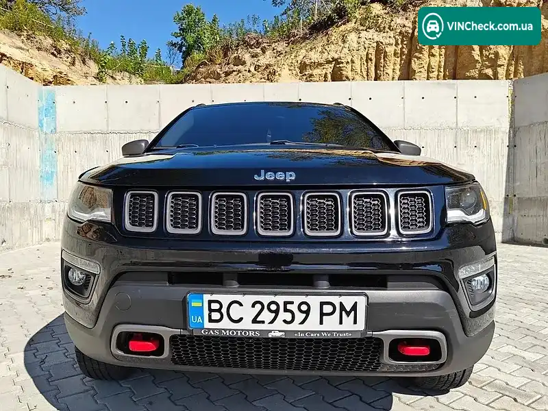 Jeep Compass 2017, фото з оголошення 2 з 13, VIN 3C4NJDDB3JT207296