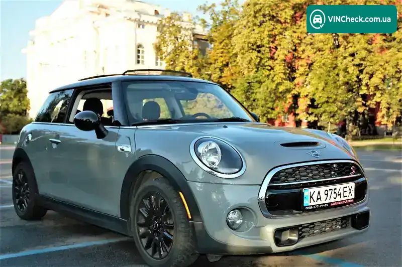 MINI Hatch 2019, фото з оголошення 2 з 21, VIN WMWXP7C57K2A54350