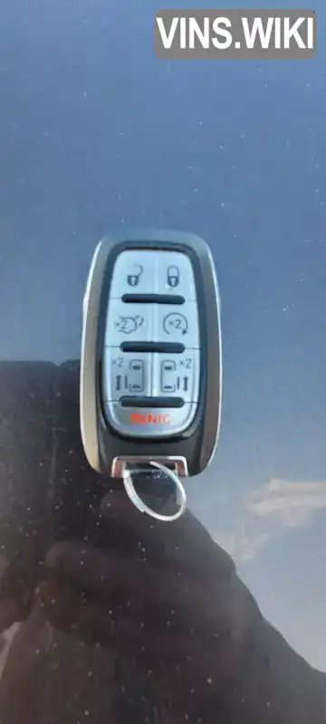 Chrysler Voyager 2020, фото з оголошення 2 з 19, VIN 2C4RC1DG0LR172776