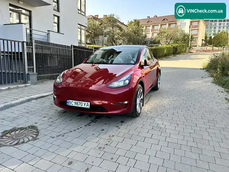 Tesla Model Y 2023, фото з оголошення 2 з 13, VIN 7SAYGDEE7PF831651