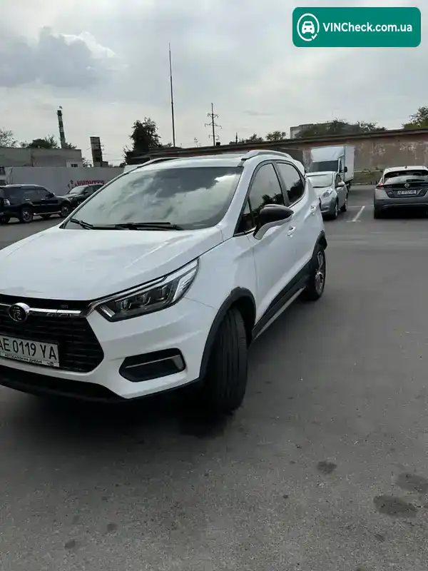 BYD Yuan 2019, фото з оголошення 2 з 21, VIN LC0CE4DB6K0063646