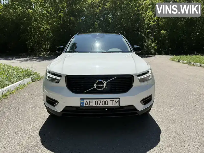 Volvo XC40 2018, фото з оголошення 2 з 21, VIN YV4162UK7K2104418