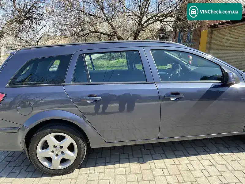 Opel Astra 2007, фото з оголошення 2 з 12, VIN W0L0AHL3575076210