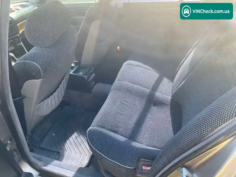 BMW 7 Series 1991, фото з оголошення 2 з 16, VIN WBAGA410501620366