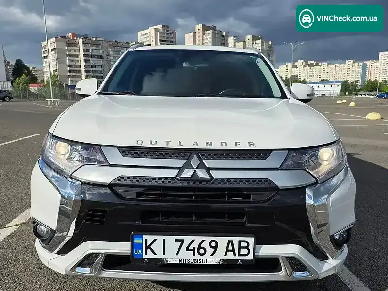 Mitsubishi Outlander 2018, фото з оголошення 1 з 17, VIN JA4J24A59JZ616920