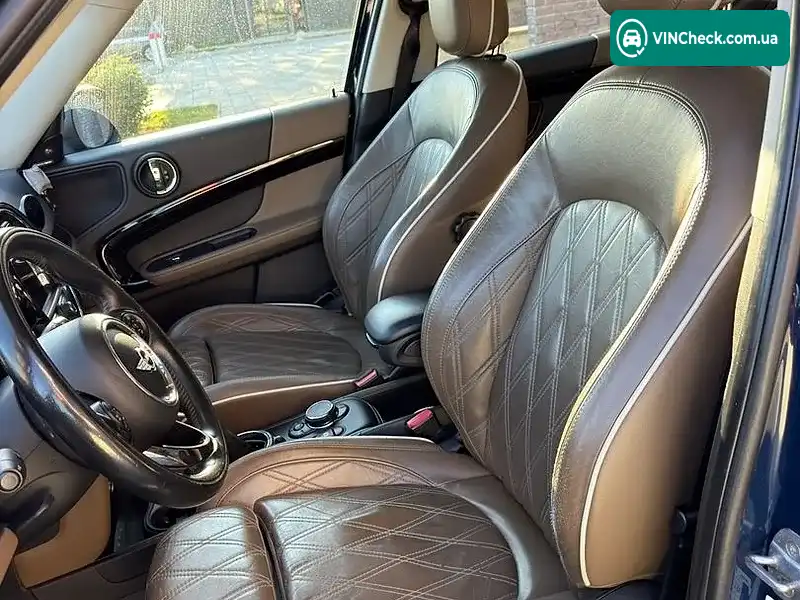 MINI Countryman 2017, фото з оголошення 2 з 20, VIN WMZYT5C32H3D79013