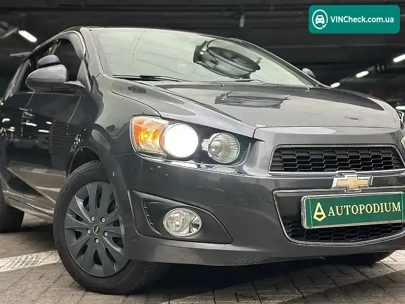 Chevrolet Sonic 2015, фото з оголошення 2 з 21, VIN 1G1JC6SH4F4189554