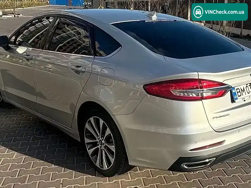 Ford Fusion 2019, фото з оголошення 2 з 8, VIN 3FA6P0T91KR230963