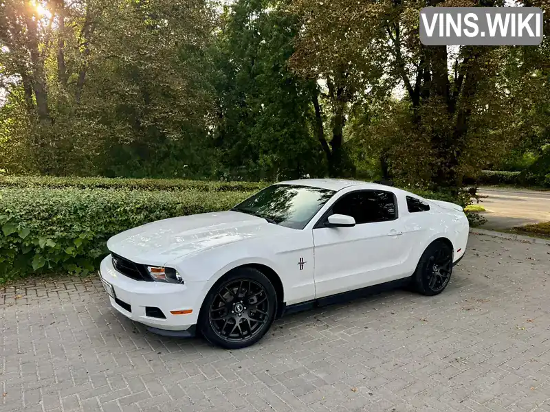 Ford Mustang 2011, фото з оголошення 2 з 21, VIN 1ZVBP8AM1C5246600