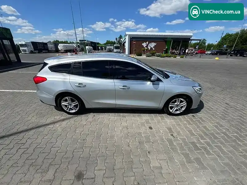 Ford Focus 2018, фото з оголошення 2 з 21, VIN WF0PXXGCHPJR57456