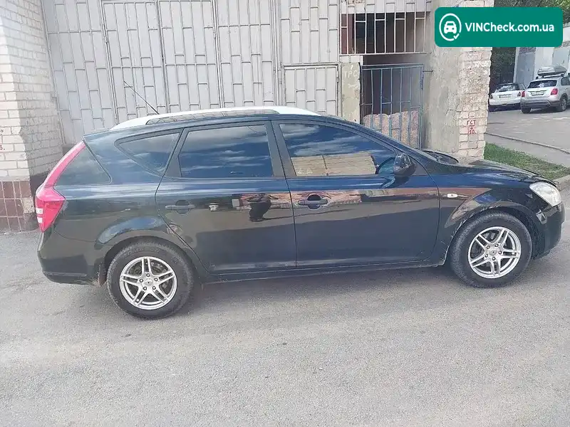 Kia Ceed 2007, фото з оголошення 1 з 10, VIN U5YFF52228L005986