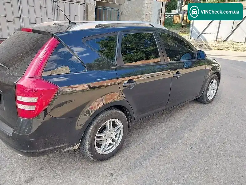 Kia Ceed 2007, фото з оголошення 2 з 10, VIN U5YFF52228L005986