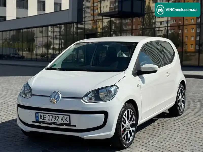Volkswagen Up 2015, фото з оголошення 1 з 11, VIN WVWZZZAAZFD114315