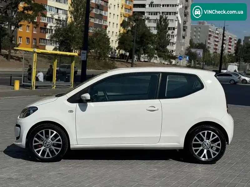 Volkswagen Up 2015, фото з оголошення 2 з 11, VIN WVWZZZAAZFD114315