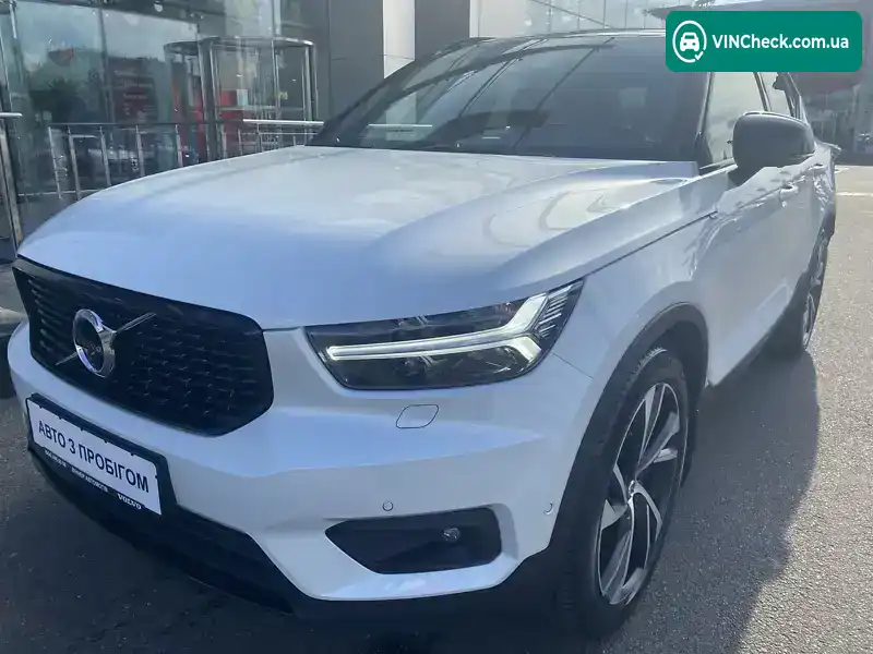 Volvo XC40 2019, фото з оголошення 1 з 21, VIN YV1XZ13BCL2230080