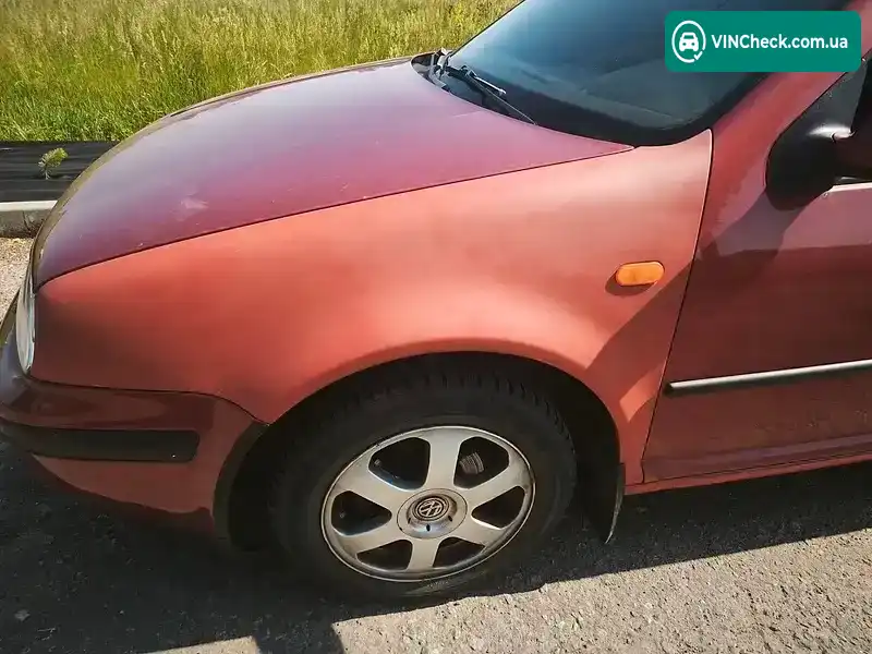 Volkswagen Golf 1999, фото з оголошення 2 з 19, VIN WVWZZZ1JZXB145067