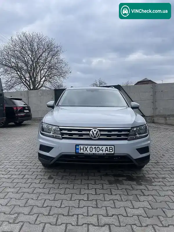 Volkswagen Tiguan 2018, фото з оголошення 2 з 16, VIN SHSRE5850AU019657