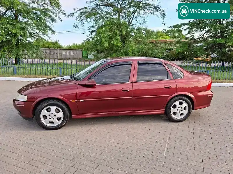 Opel Vectra 1999, фото з оголошення 2 з 20, VIN W0L0JBF19X1187238