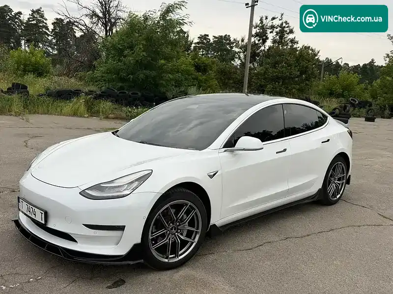 Tesla Model 3 2019, фото з оголошення 2 з 14, VIN 5YJ3E7EB7LF570231