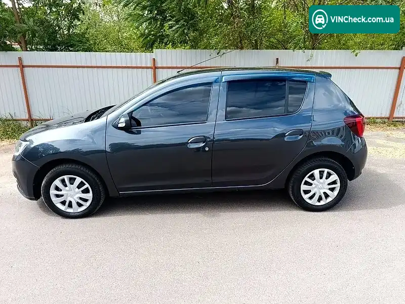 Renault Sandero 2018, фото з оголошення 2 з 16, VIN VF15SRUC461580803