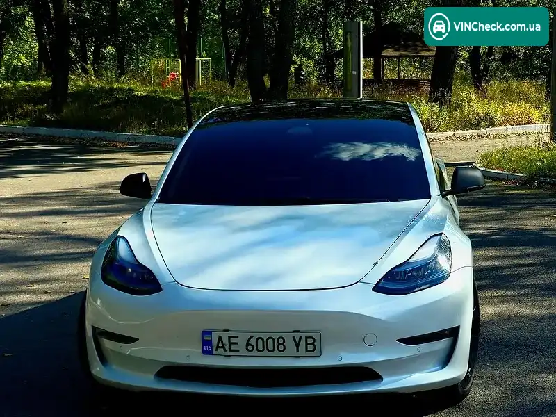 Tesla Model 3 2021, фото з оголошення 2 з 11, VIN 5YJ3E1EB8MF924319