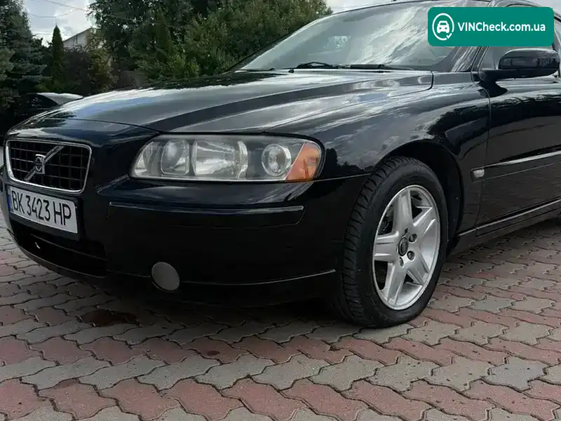 Volvo S60 2005, фото з оголошення 2 з 20, VIN YV1RS796952480756
