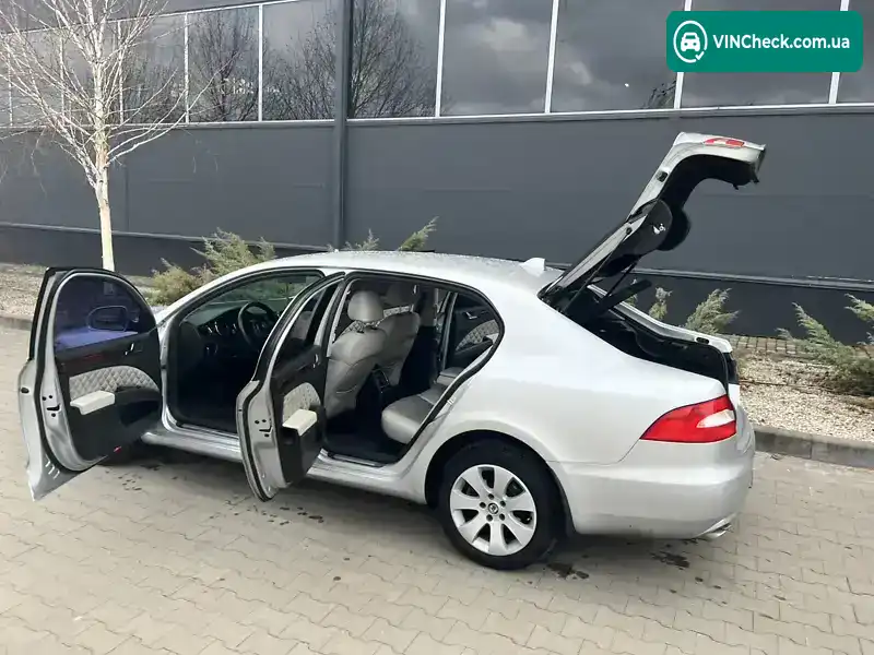 Skoda Superb 2010, фото з оголошення 2 з 14, VIN Y6UAB43T6BB300497