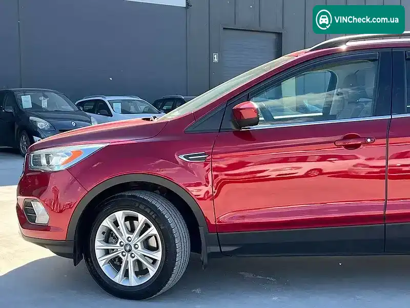 Ford Escape 2018, фото з оголошення 2 з 21, VIN 1FMCU9HD0JUC86936
