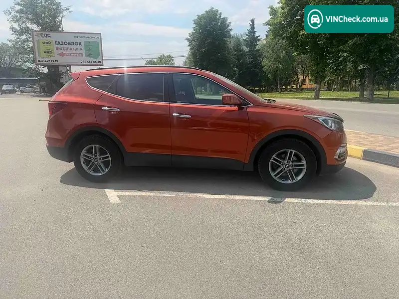 Hyundai Santa FE 2017, фото з оголошення 2 з 13, VIN 5XYZUDLB8HG490662
