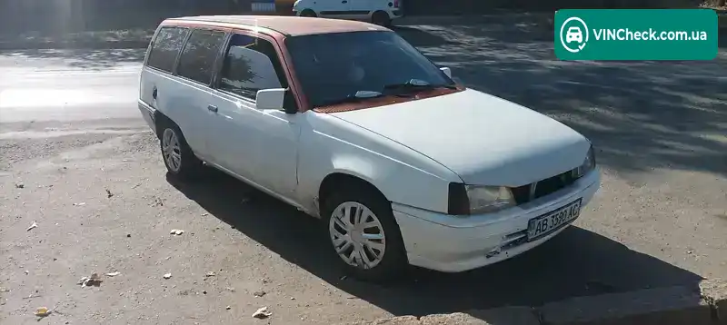 Opel Kadett 1986, фото з оголошення 2 з 2, VIN W0L000035J2558167