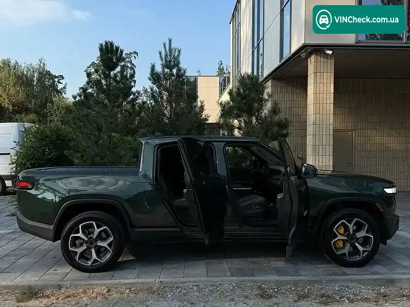 Rivian R1T 2022, фото з оголошення 1 з 20, VIN 7FCTGAAA8NN015369
