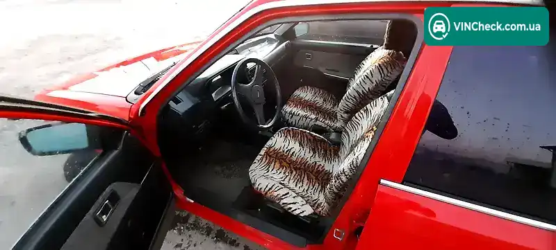 Mazda 323 1989, фото з оголошення 2 з 20, VIN JMZBF12B200511157