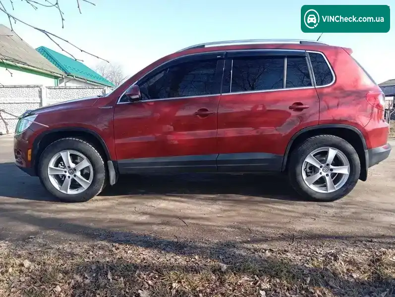 Volkswagen Tiguan 2010, фото з оголошення 2 з 21, VIN WVGBV7AX9AW003486