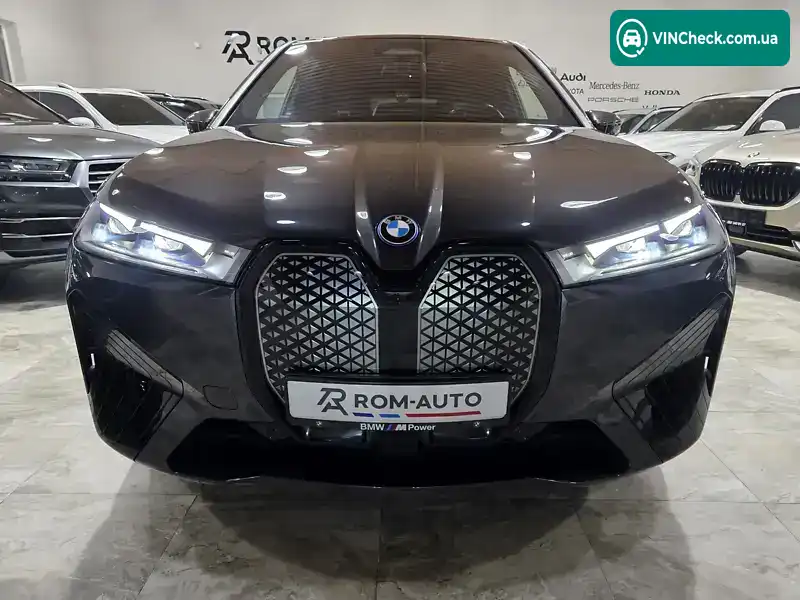 BMW iX 2022, фото з оголошення 2 з 21, VIN WB523CF08NCK28256