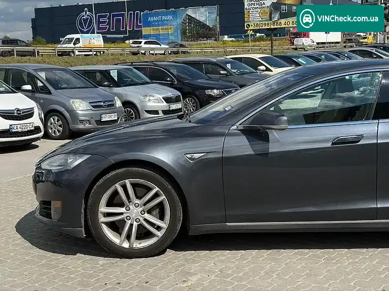 Tesla Model S 2015, фото з оголошення 2 з 20, VIN 5YJSA1E11FF118307