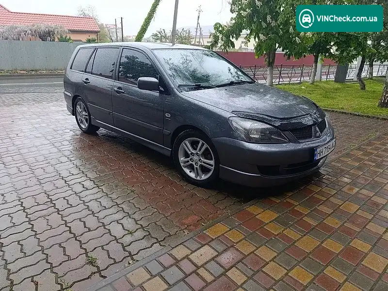 Mitsubishi Lancer 2006, фото з оголошення 2 з 20, VIN JMBLNCS9W6U001036
