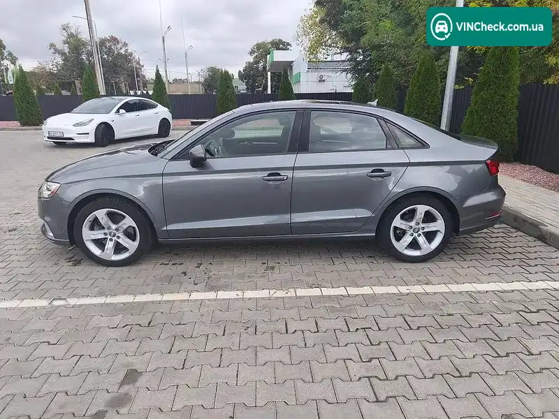 Audi A3 2017, фото з оголошення 2 з 20, VIN WAUAUGFF5J1008195