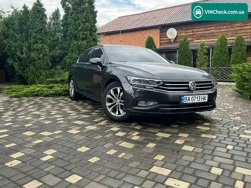 Volkswagen Passat 2019, фото з оголошення 1 з 14, VIN WVWZZZ3CZLE044010