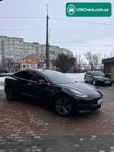 Tesla Model 3 2019, фото з оголошення 1 з 18, VIN 5YJ3E1EA5KF484368
