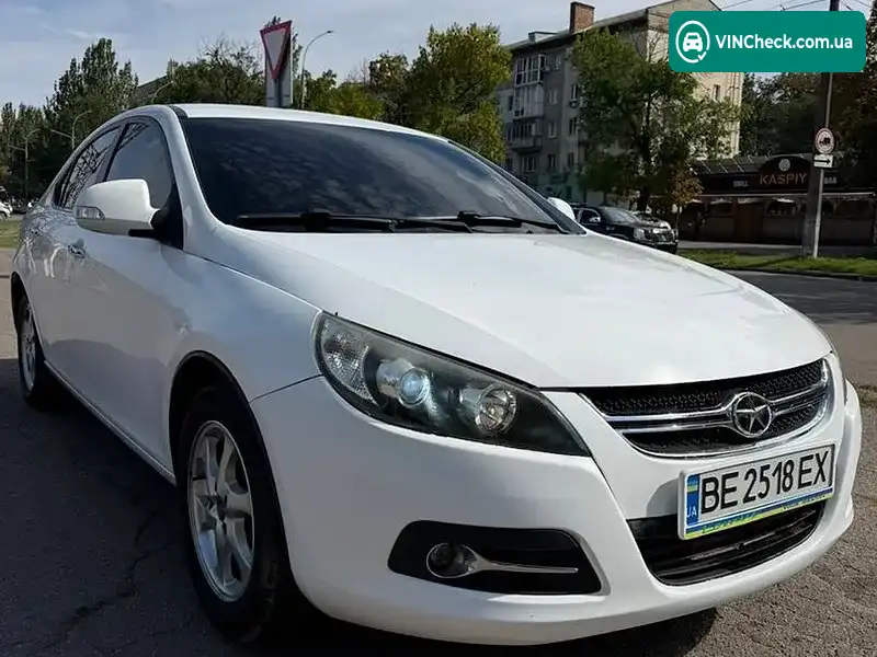 JAC J5 2014, фото з оголошення 2 з 14, VIN LJ12FKS25E4512611