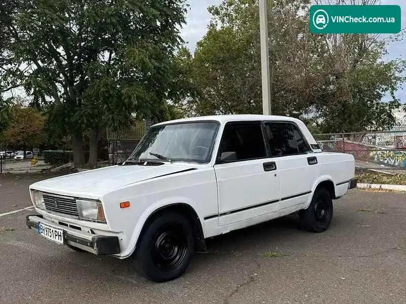 ВАЗ / Lada 2105 1986, фото з оголошення 1 з 7, VIN XTA210530G0769870