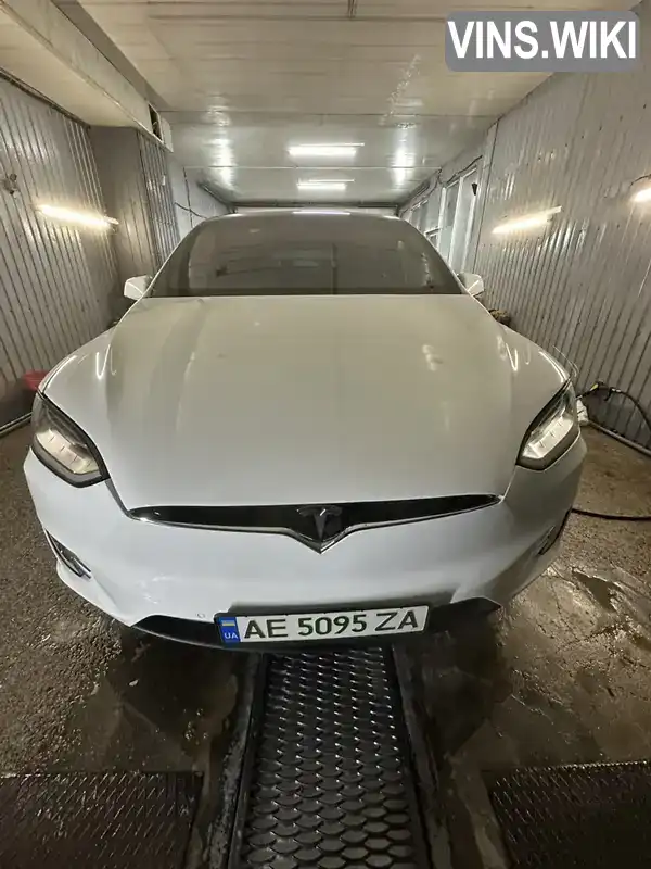 Tesla Model X 2016, фото з оголошення 2 з 17, VIN 5YJXCBE47GF000540
