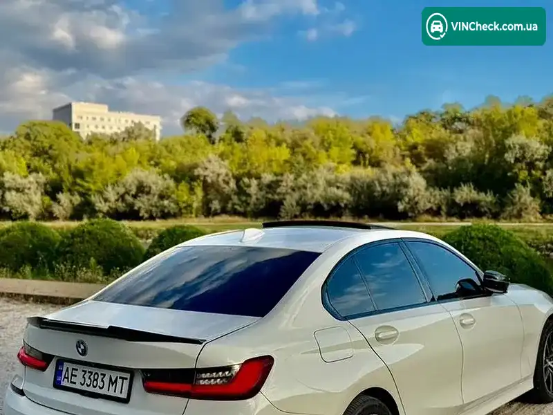 BMW 3 Series 2019, фото з оголошення 1 з 6, VIN WBA5R7C59KAJ83923