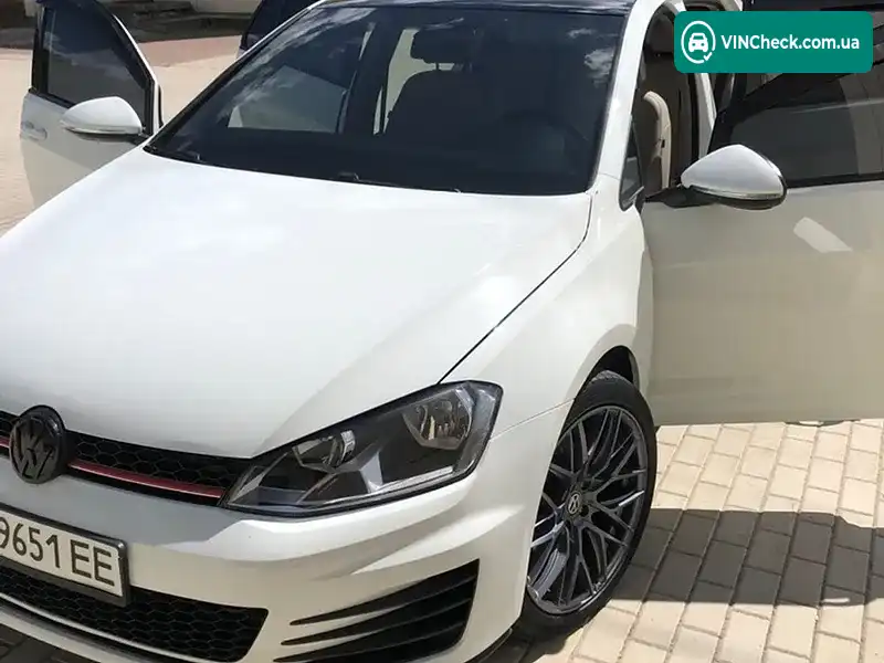 Volkswagen Golf 2016, фото з оголошення 1 з 11, VIN 3VW217AU9HM024870