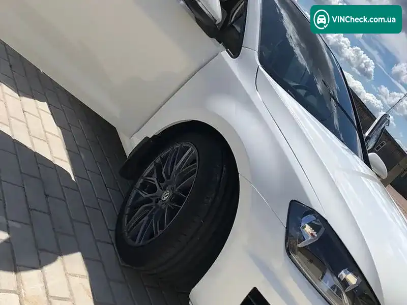 Volkswagen Golf 2016, фото з оголошення 2 з 11, VIN 3VW217AU9HM024870